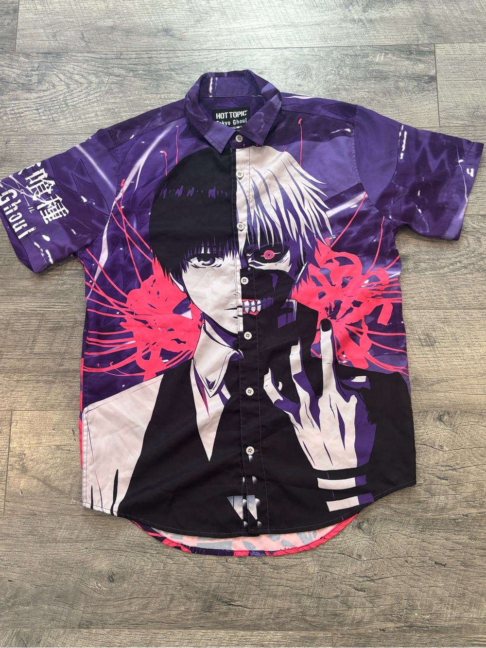 Hot Topic Men's Tokyo Ghoul Ken Kaneki Purple Graphic Print Button-Up Shirt S
